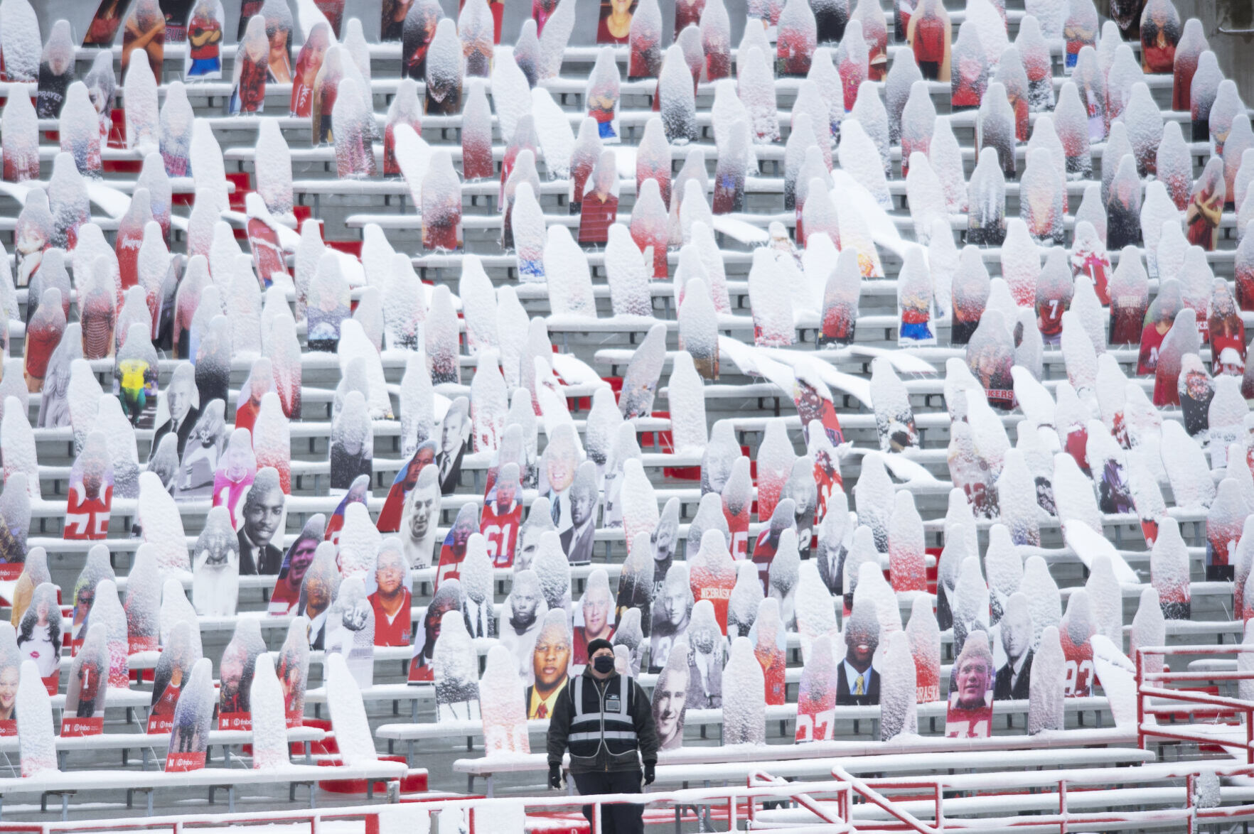 Minnesota vs. Nebraska, 12.12